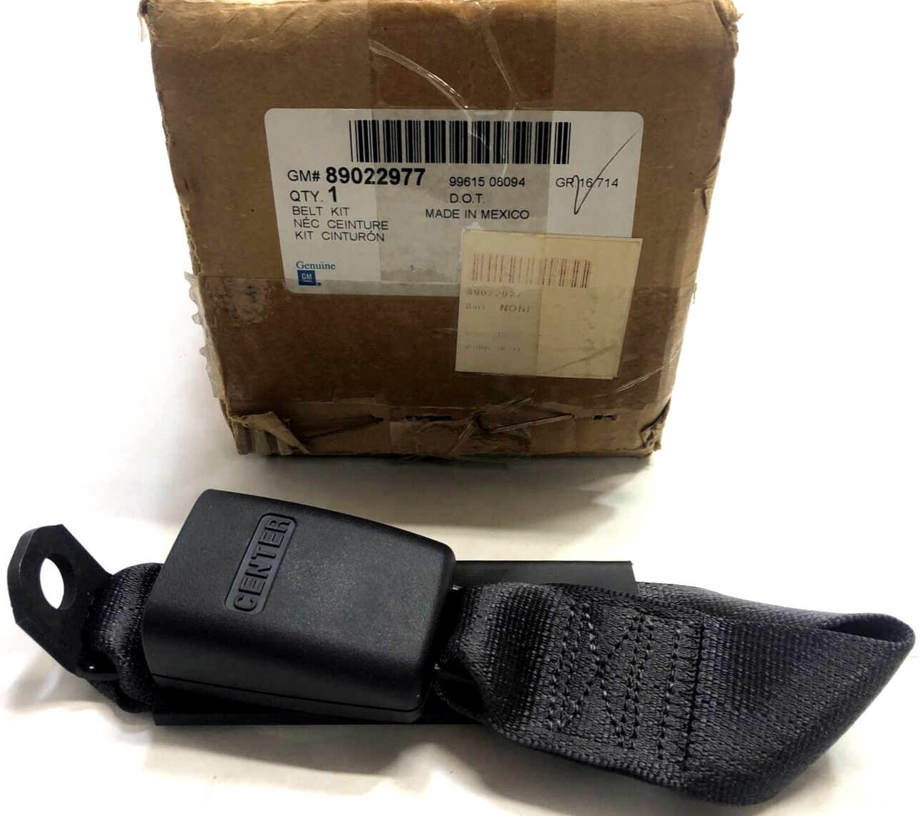 New OEM Genuine GM 2004-2012 Ebony Front Center Seat Belt with Buckle 89022977