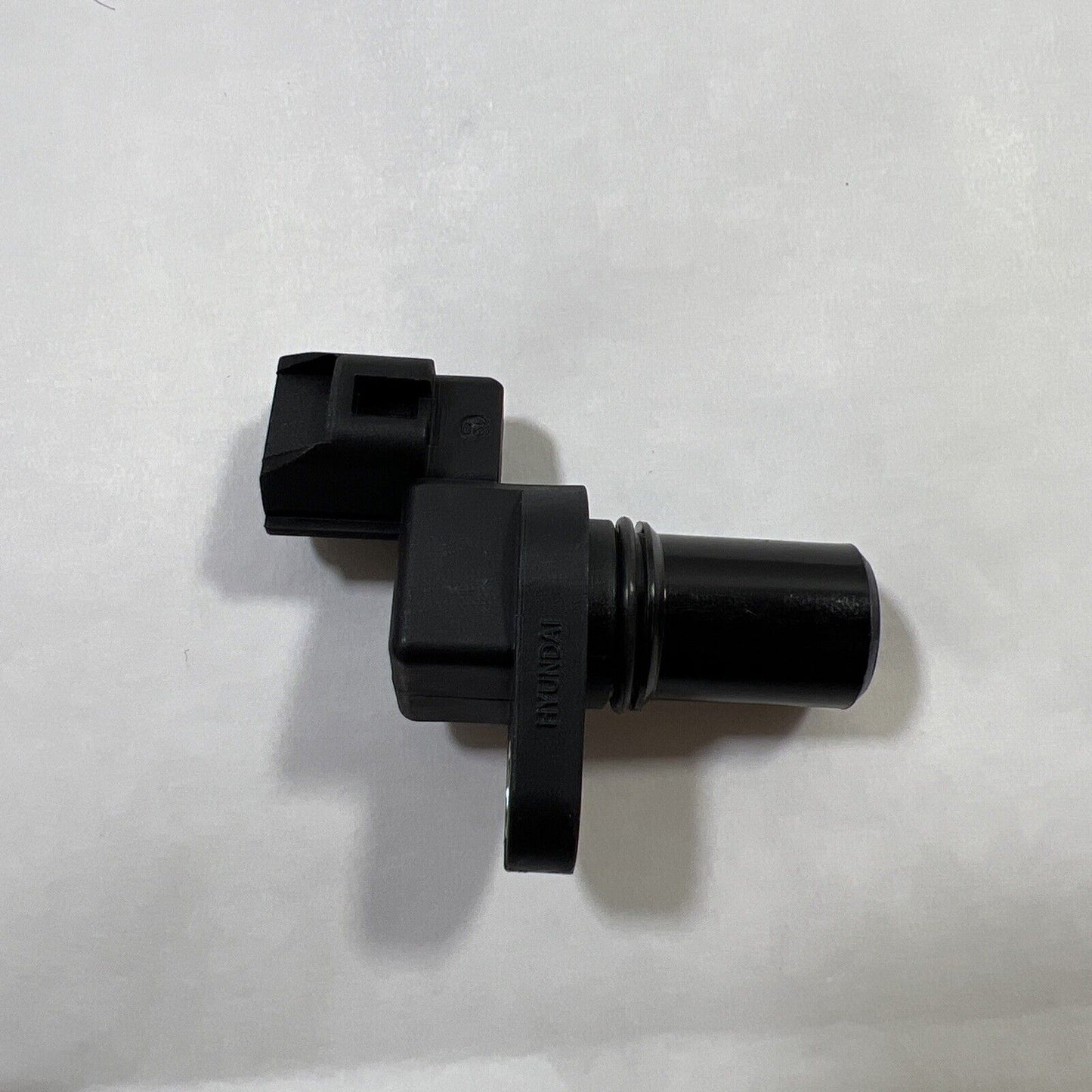 Genuine OEM Hyundai Azera Input Speed Sensor Assembly 2005-2010 4262039051