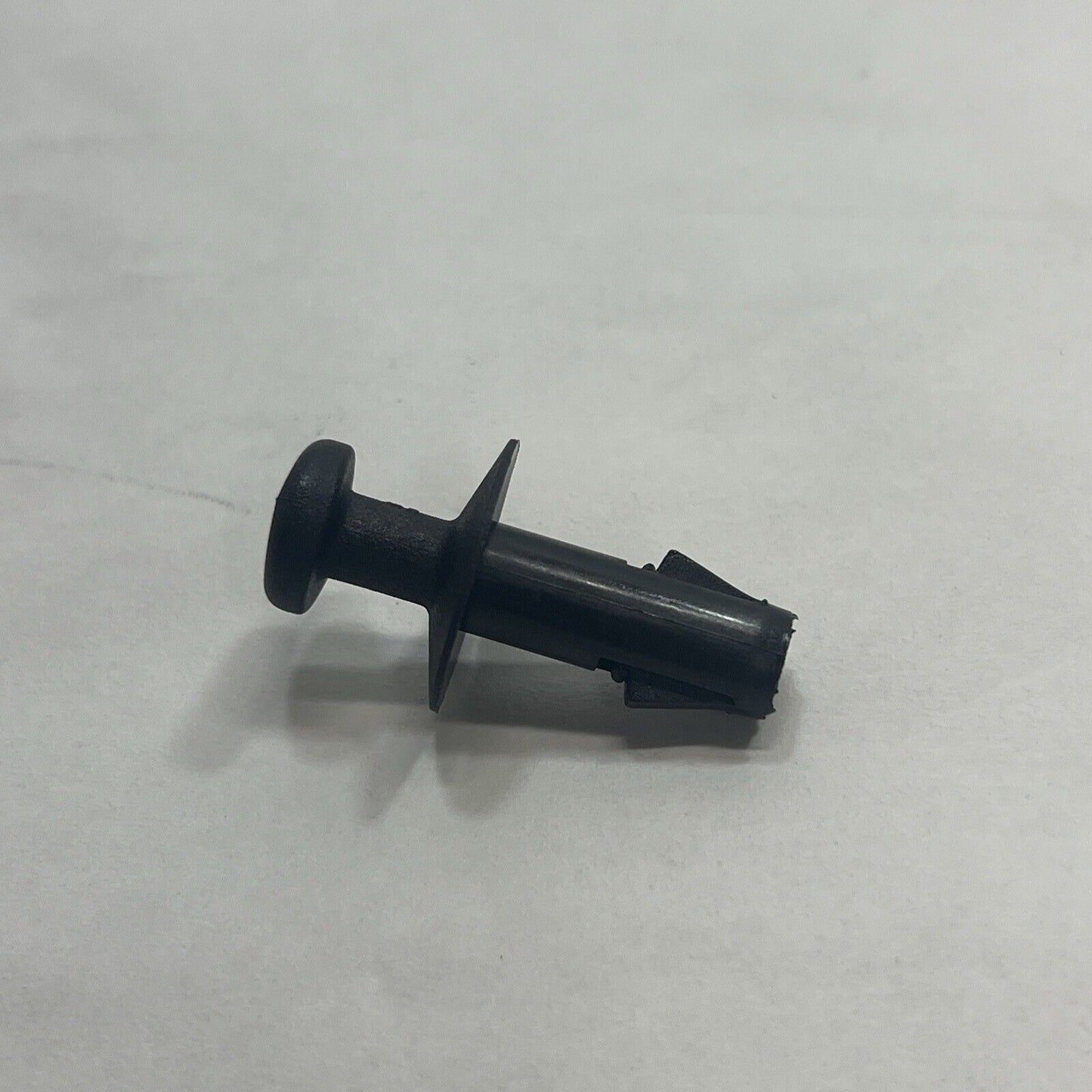 Genuine OEM GM Encore Luggage Shade Pivot Jet Black 2013-2022 95129884