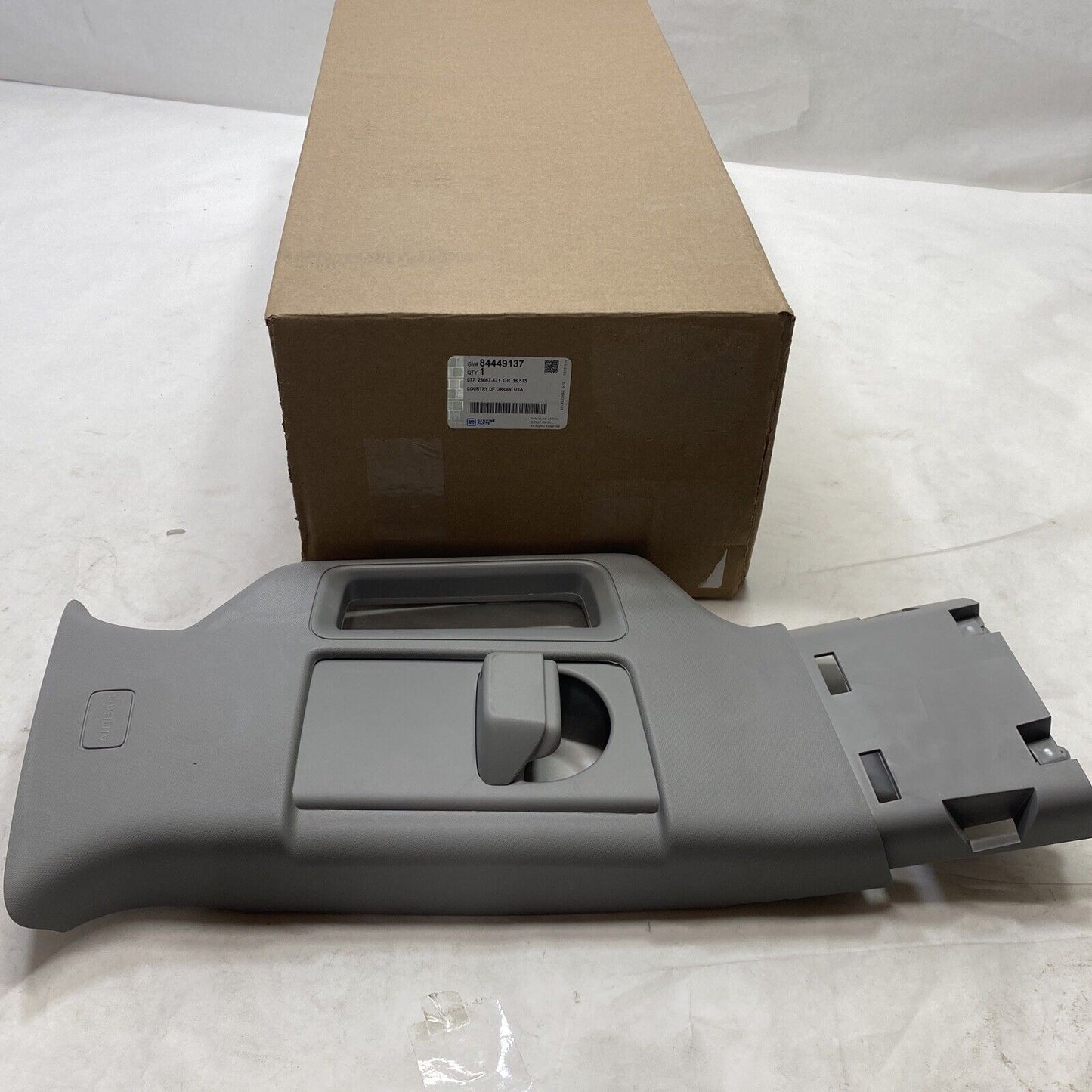 New OEM Genuine GM 2019 Passenger Side Center Pillar Upper Trim Panel 84449137