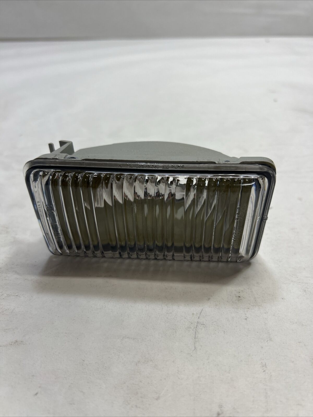 Genuine OEM GM Blazer Front Bumper Fog Lamp Assembly 1998-2005 16524709