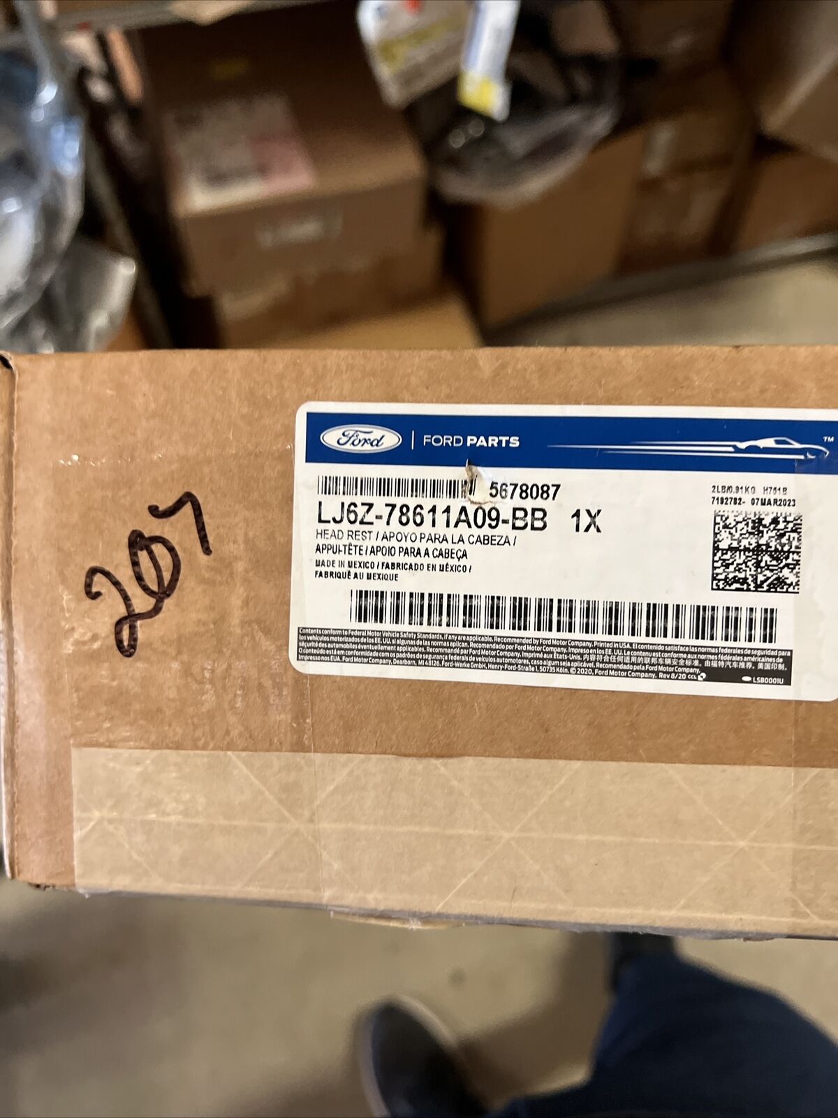 New OEM Genuine Ford Escape 2020-2022 Rear Left Outer Headrest LJ6Z78611A09BB