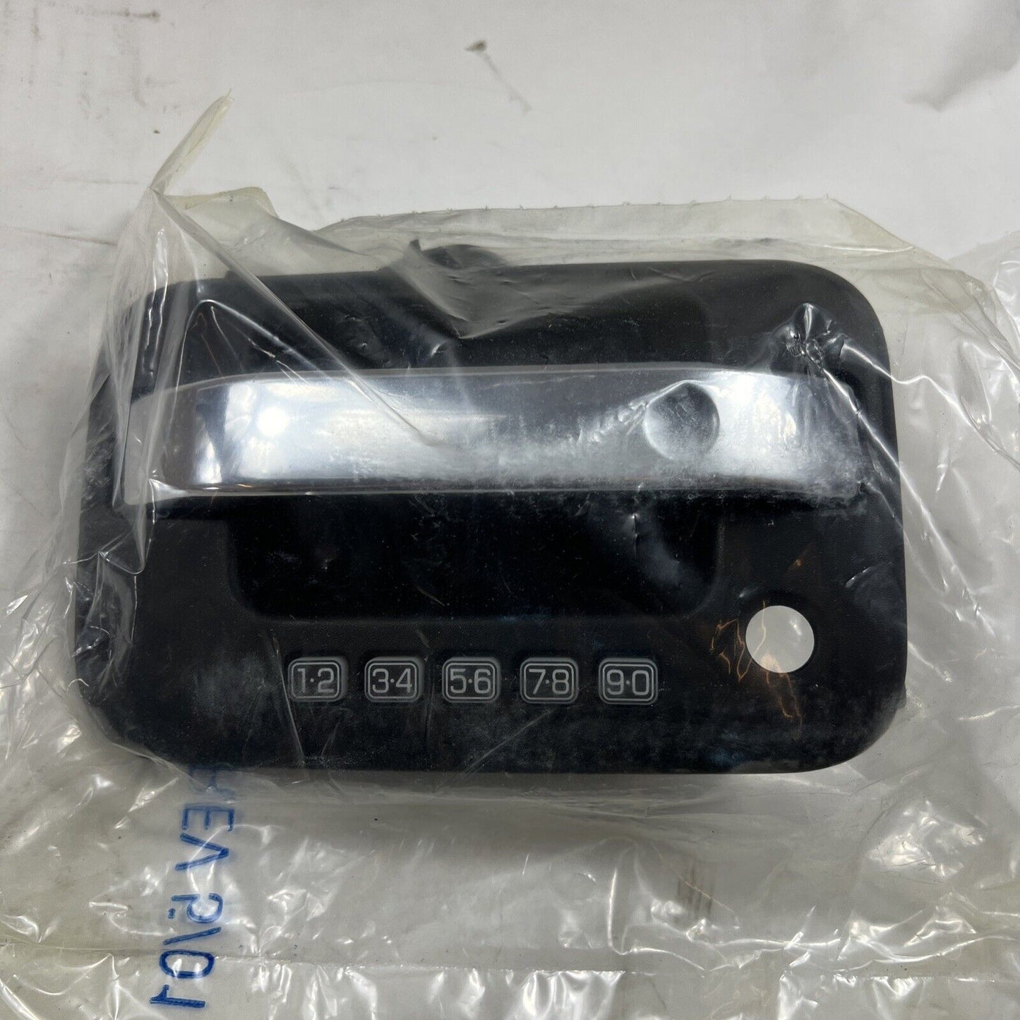 NEW OEM Ford Front Driver Exterior Black Chrome Keypad Door Handle CL3Z1522405AD