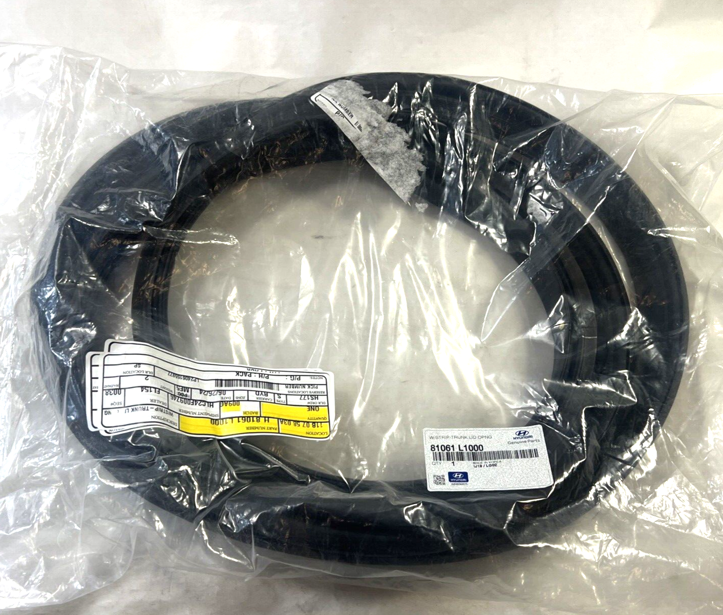 Genuine OEM Hyundai Sonata Weatherstrip Trunk Lid Opening 2020-2023 81061L1000