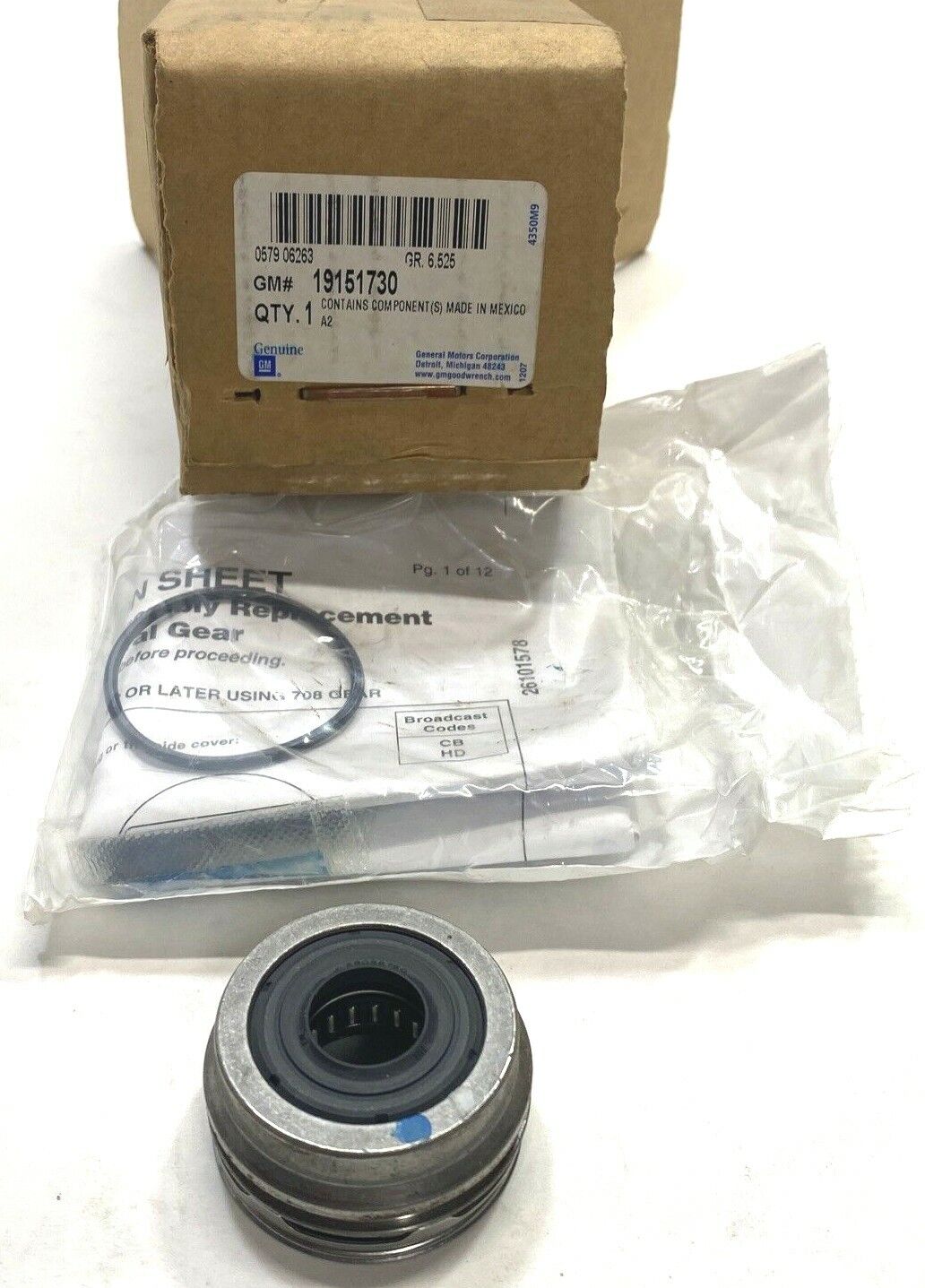 New OEM GM Bearing 19151730
