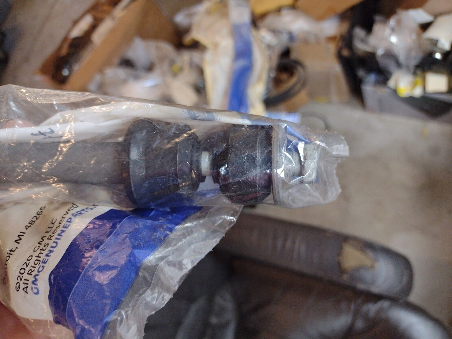 Genuine OEM GM Chevy Silverado 1500 Front Stabilizer Shaft Link 1991-07 10385580