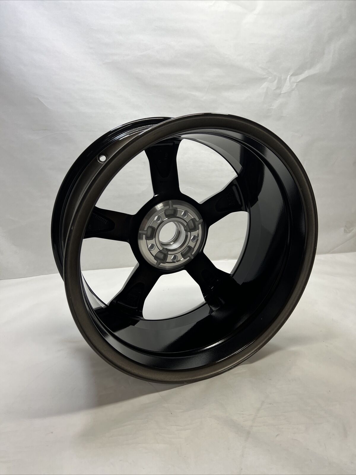 New OEM Genuine Ford Fusion 2016-2020 Wheel Alloy GS7Z1007B