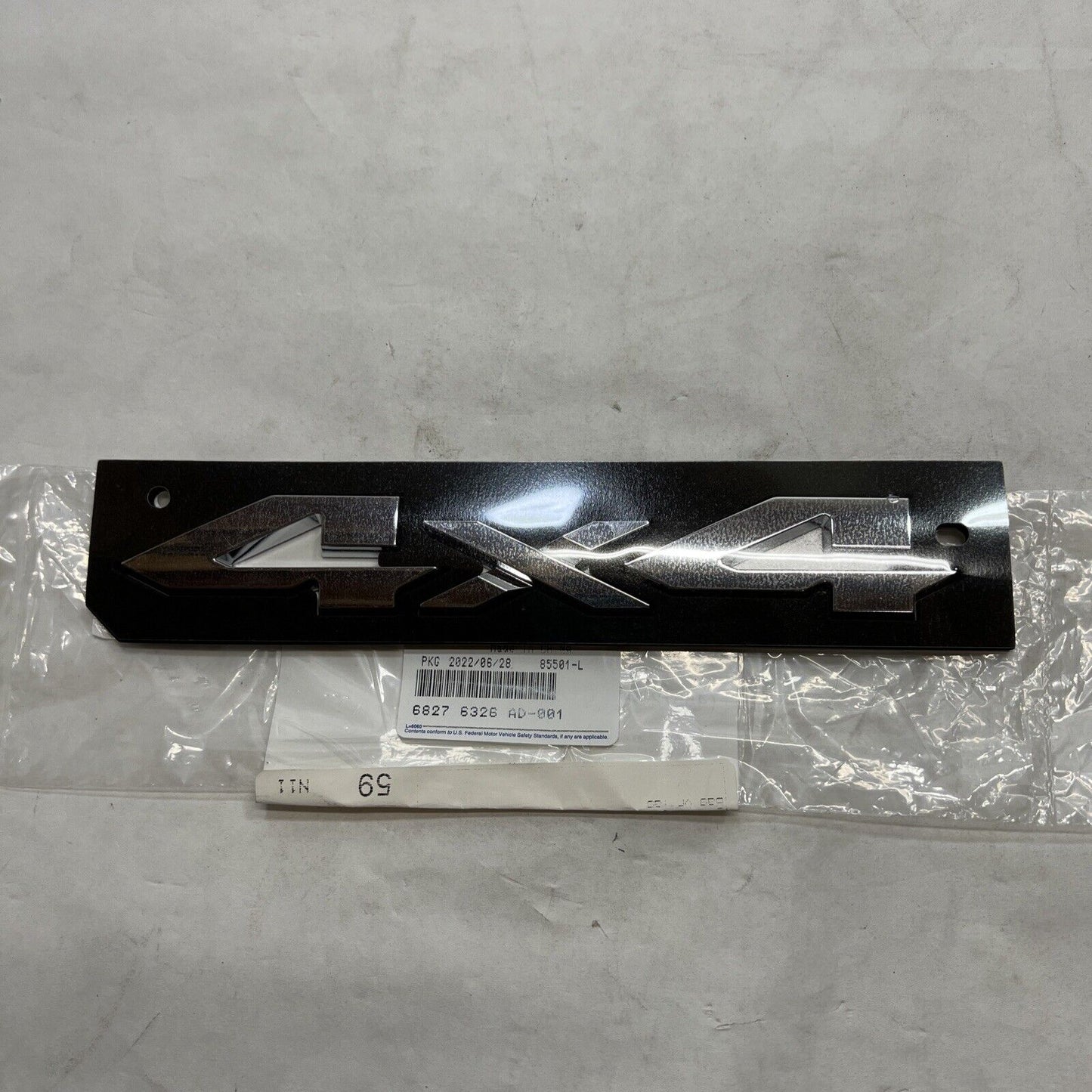 New OEM Genuine Mopar 1500 2019-2023 Tailgate Chrome Nameplate 68276326AD