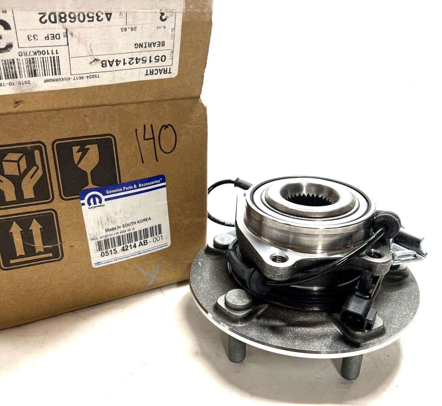 New OEM Genuine Mopar Town & Country 2008-2011 Axle Hub Assembly 5154214AB