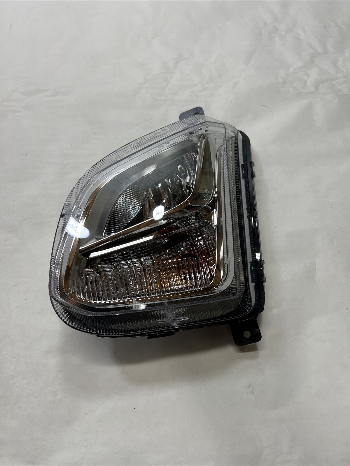 Genuine OEM GM Equinox Front Driver Side Fog Lamp 2018-2021 85161291