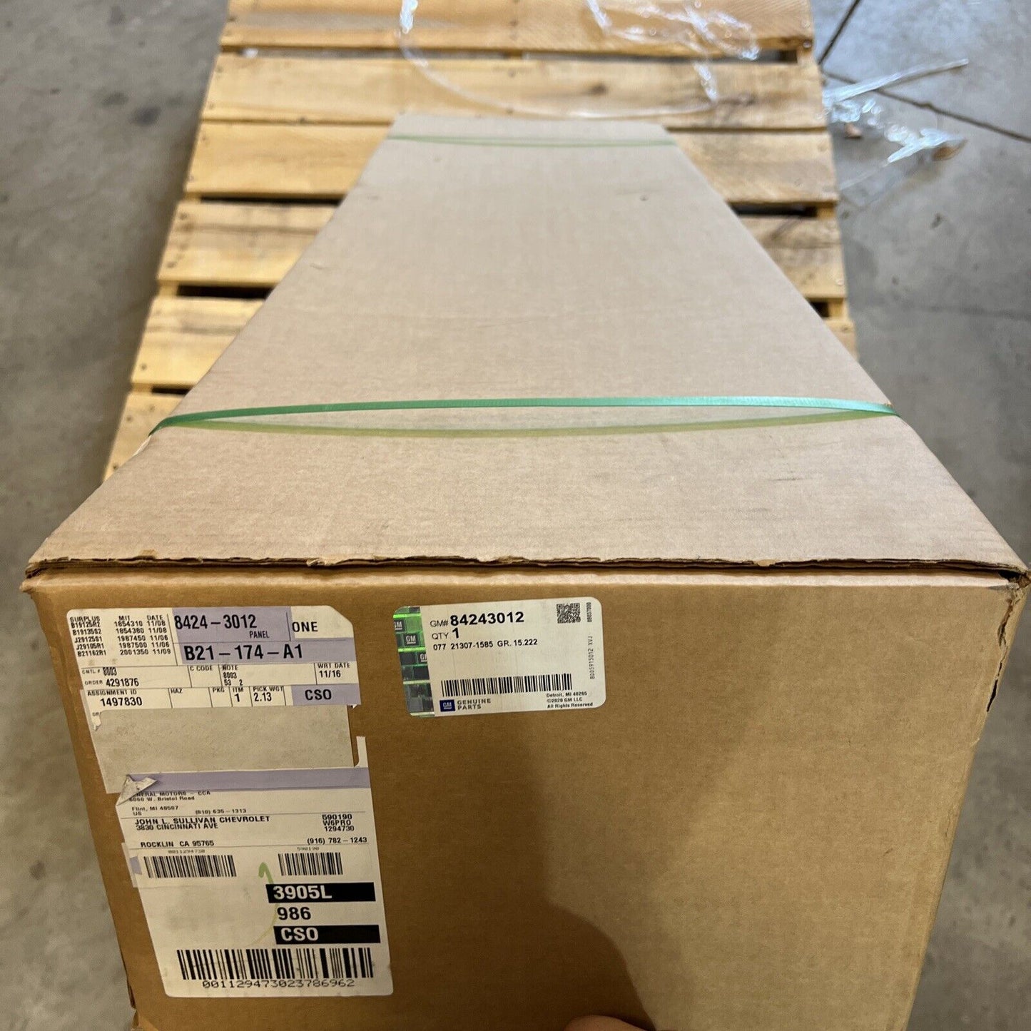 Genuine OEM GM Chevrolet Rear Trunk Lid Sill Scuff Trim Cover Panel 84243012