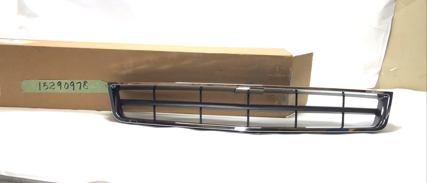 New OEM Genuine GM 08-13 Chevy Tahoe Front Lower Grille 15290978