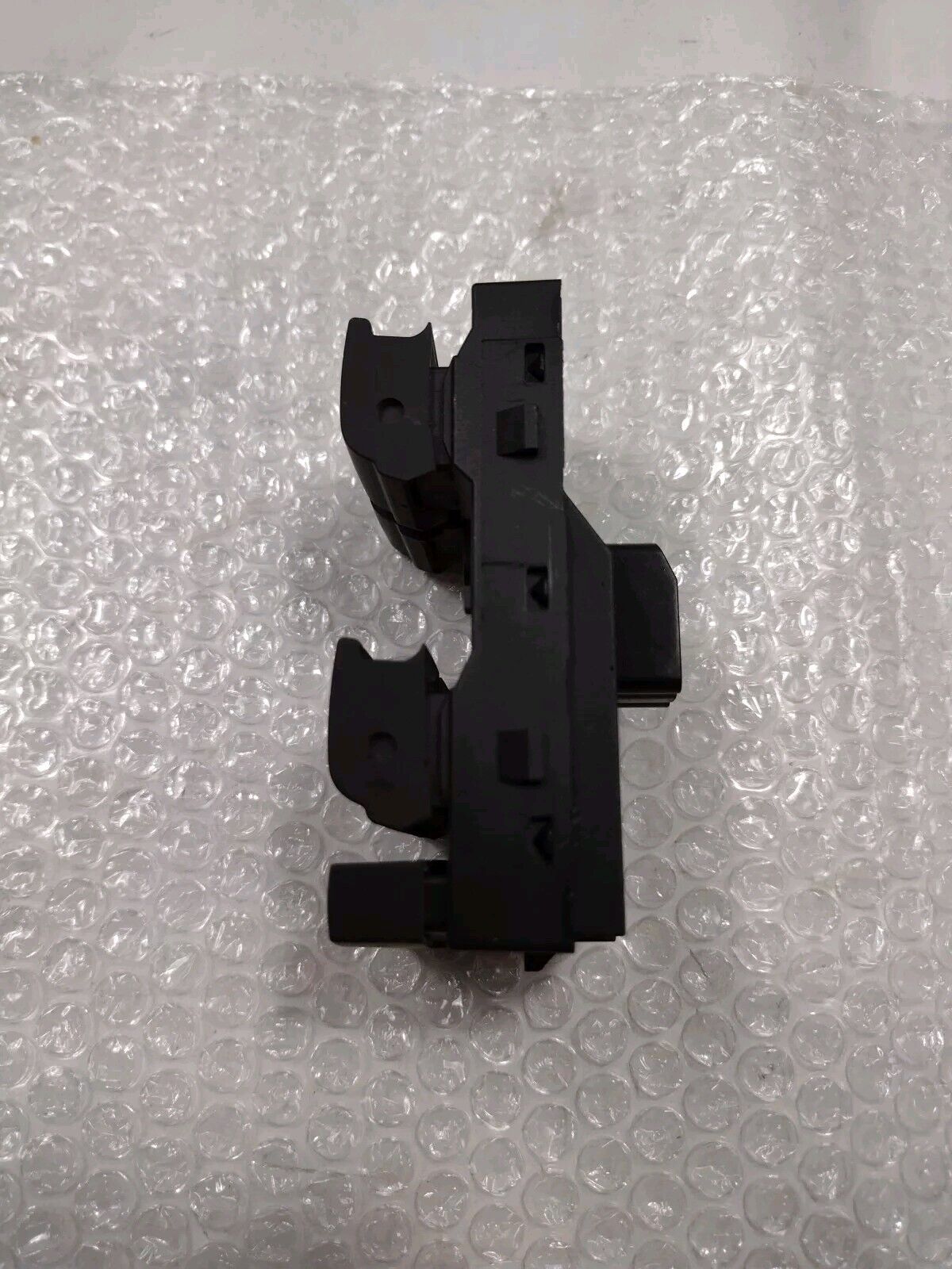 Genuine OEM GM Buick Verano Window Switch 2013-2017 13305373