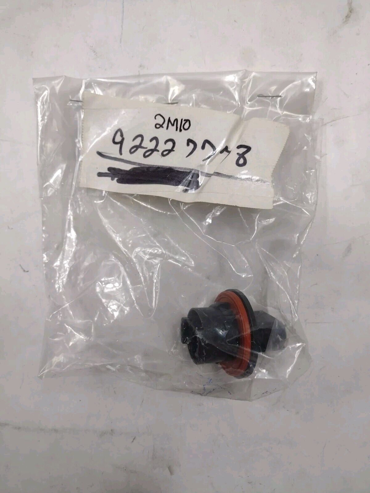 Genuine OEM GM Chevy Camaro Front Turn Signal Light Socket 2010-2015 92227778