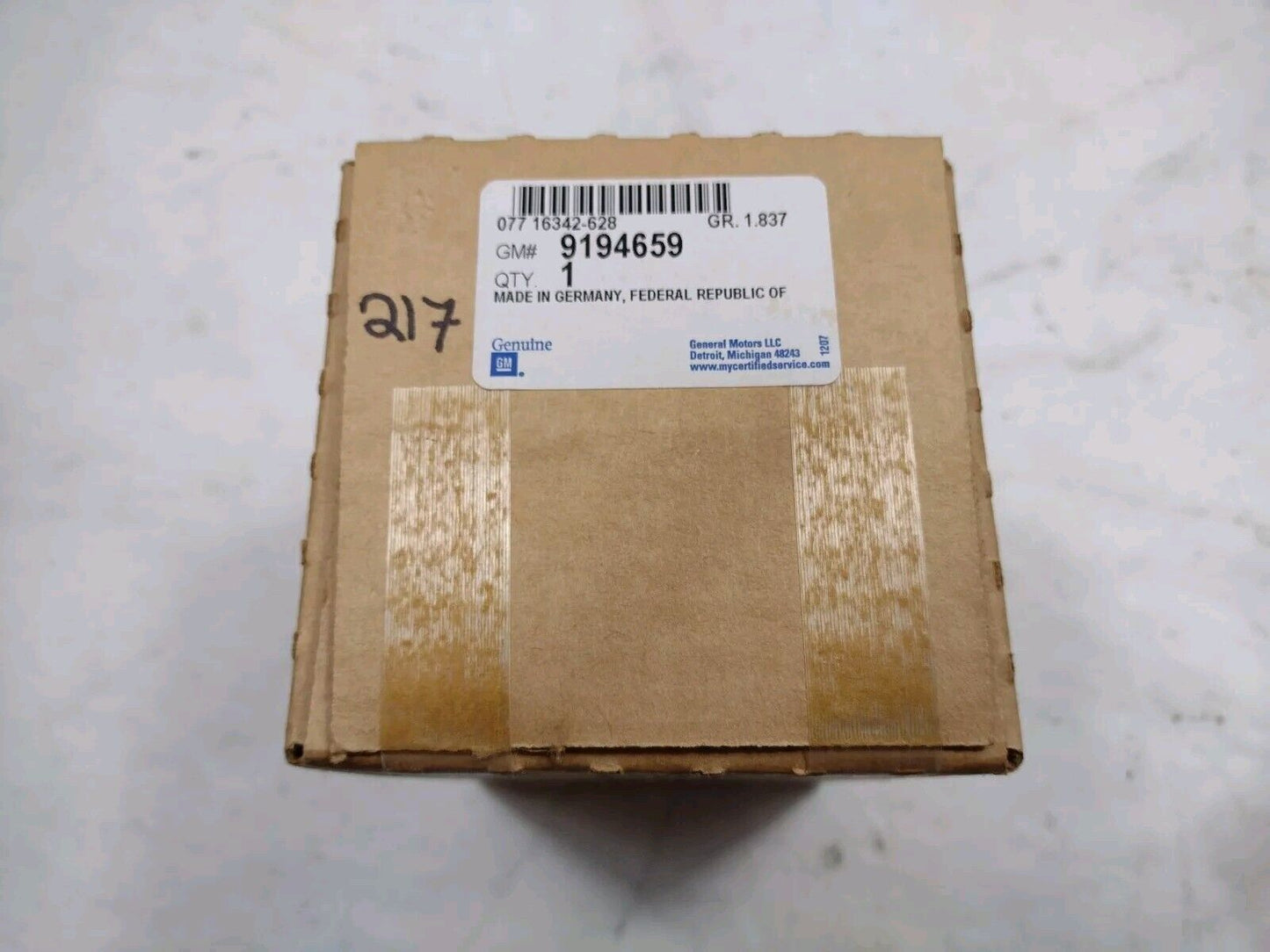 Genuine OEM GM Saturn L300 Engine Oil Filter Shell 2000-2005 9194659