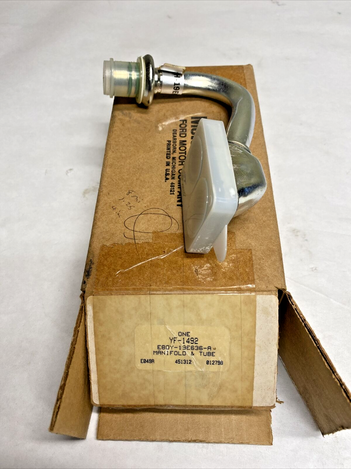 New OEM Motorcraft Ford Manifold & Tube Assembly YF-1492