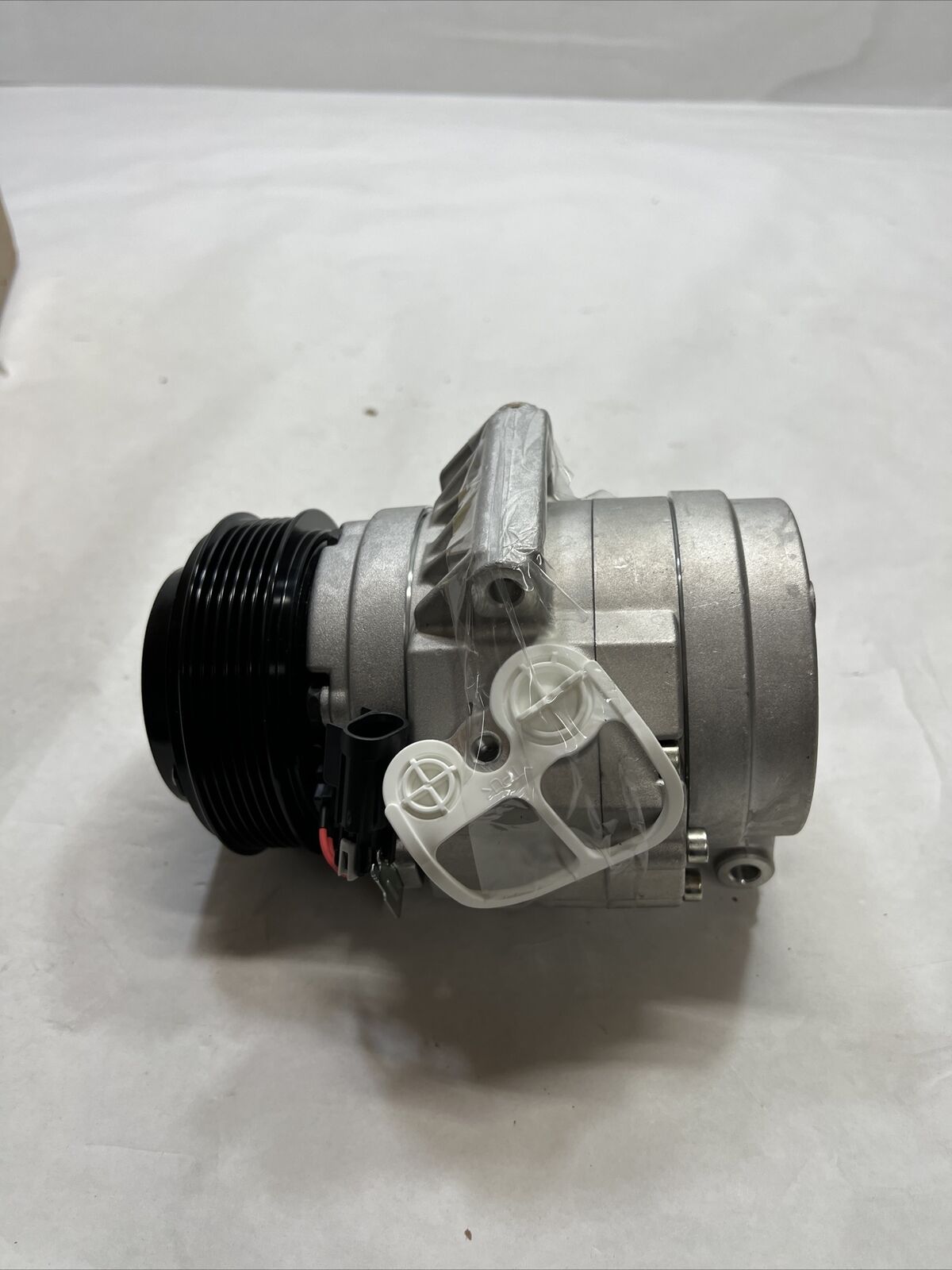 New OEM Ford Fusion A/C Compressor 2010-12 GENUINE Motorcraft YCC386