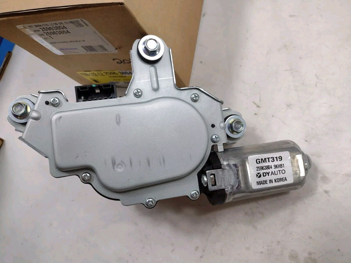Genuine OEM GM Chevy Captiva Sport Wiper Motor 2008-2015 25963804