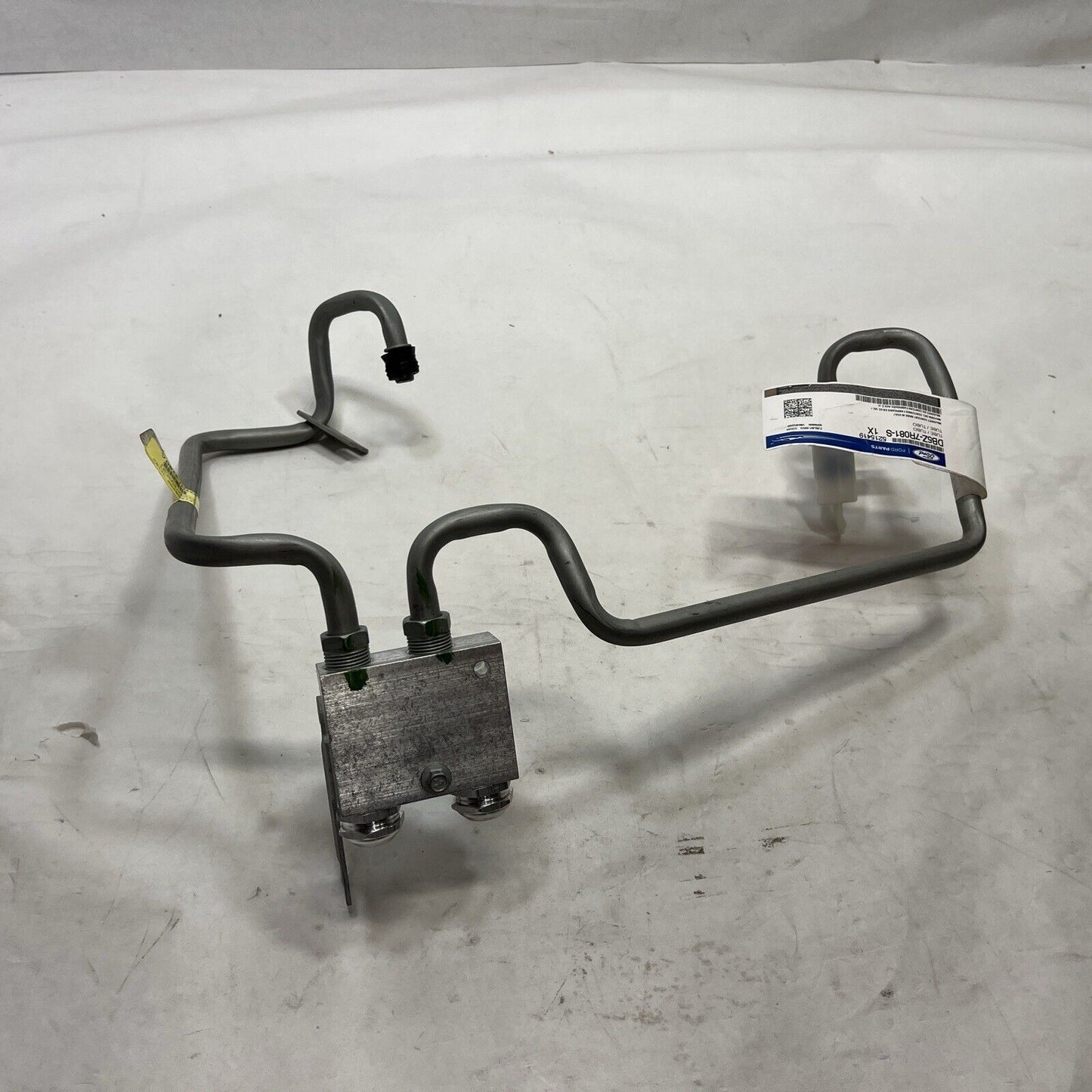 New OEM Genuine Ford Explorer Automatic Transmission Oil Cooler Tube DB5Z7R081S