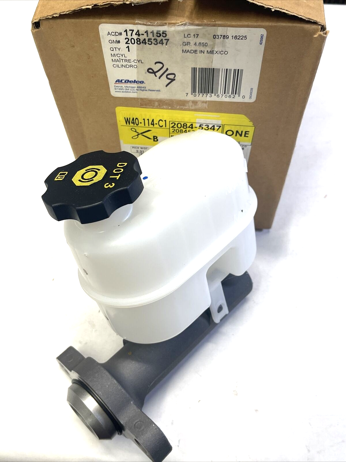 New OEM GM Brake Master Cylinder w/Sensor Silverado 1500 08-13 ACDelco 1741155