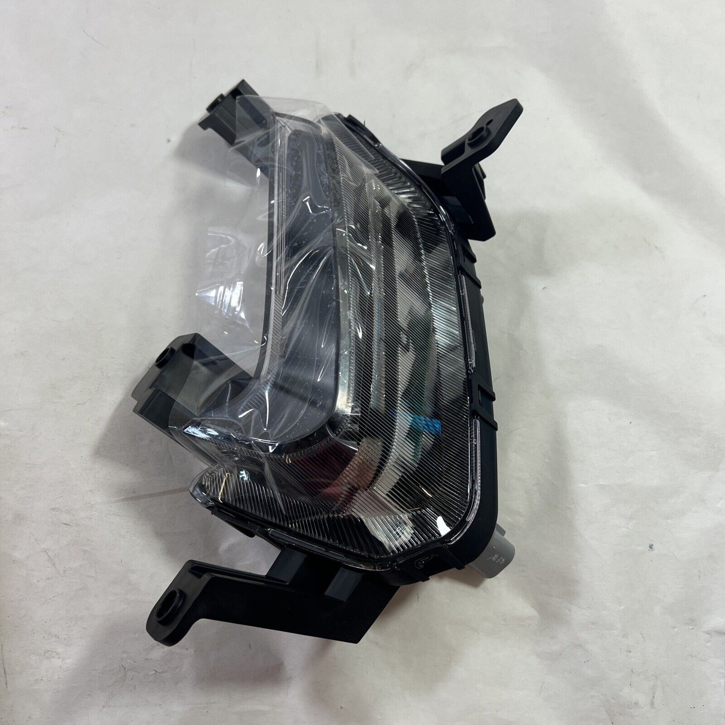 Genuine OEM Hyundai Elantra Day Running Light  Driver Side 2016-2018 92207F2100