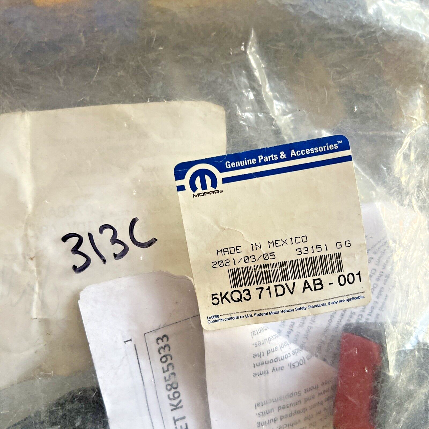 Genuine OEM Mopar Rear Left Driver Side Inner Seat Belt 2009-2013 5KQ371DVAB