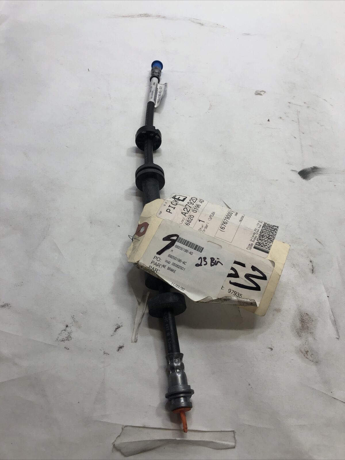 MOPAR JEEP CHEROKEE FRONT BRAKE HOSE LINE 14 -21 68200196AD