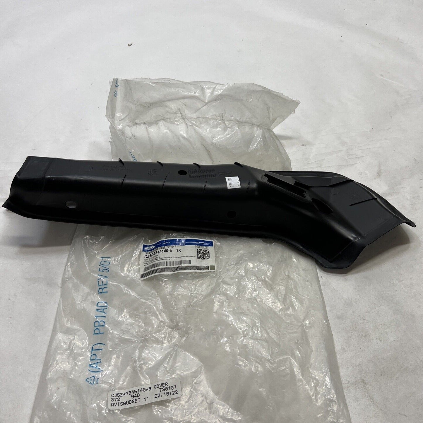 New OEM Genuine Ford Escape 13-19 Right Passenger Side Trim Cover CJ5Z7845140B