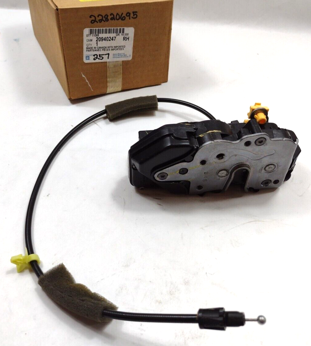 Genuine OEM GM Buick Enclave Door Latch Assembly Front Right 2007-2017 20940247