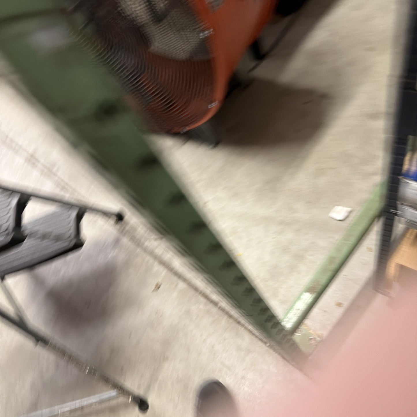 47295455