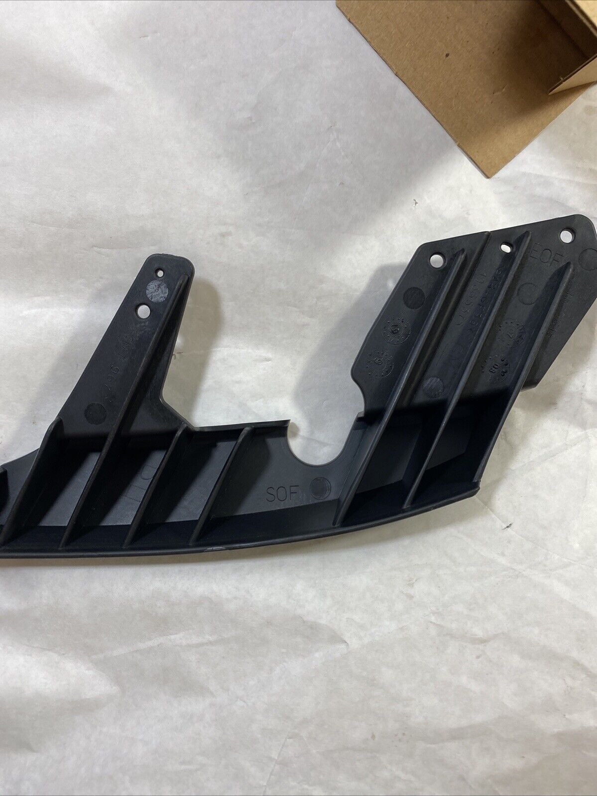 Genuine OEM GM Buick Passenger Side Headlamp Mount Panel Support 08-12 10365375