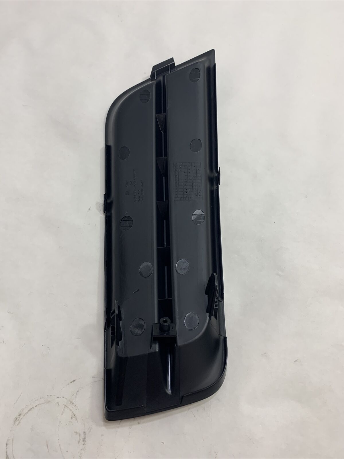 New OEM GM 11-14 Chevy Cruze Front BUMPER GRILLE- TRIM COVER RIGHT 94831150