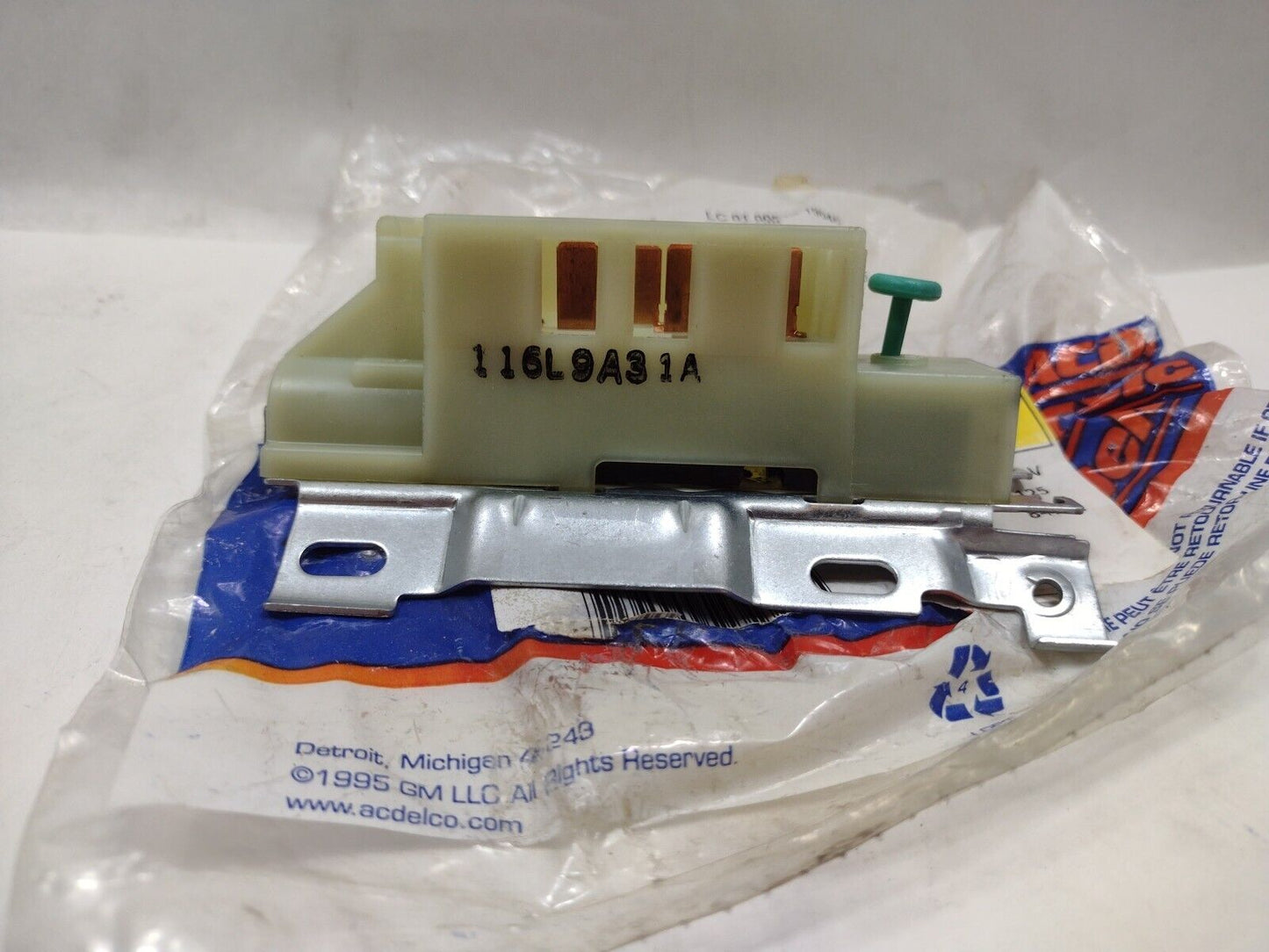 Genuine OEM GM Chevy Caramo Steering Column Ignition Switch 1984-2002 1990116