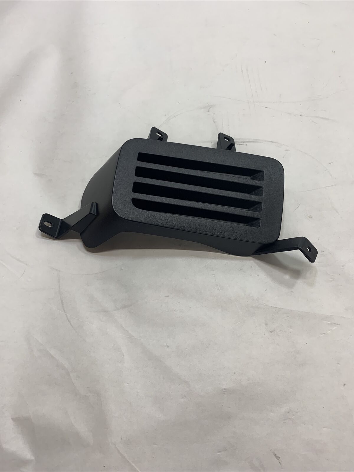 New OEM GM Chevy Tahoe Passenger Side Bumper-Blank Cover  22936498