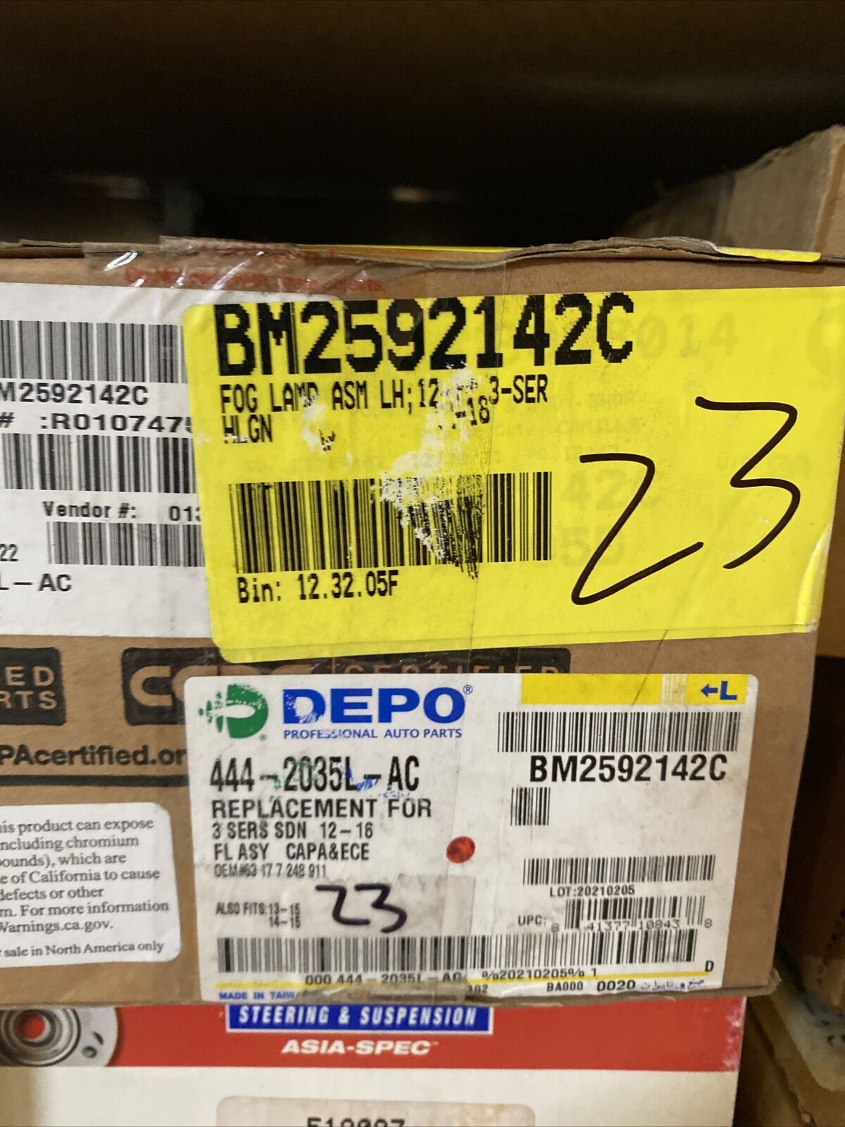 New DEPO fog light for  BMW Fog Light Assembly 3228I BM2592142