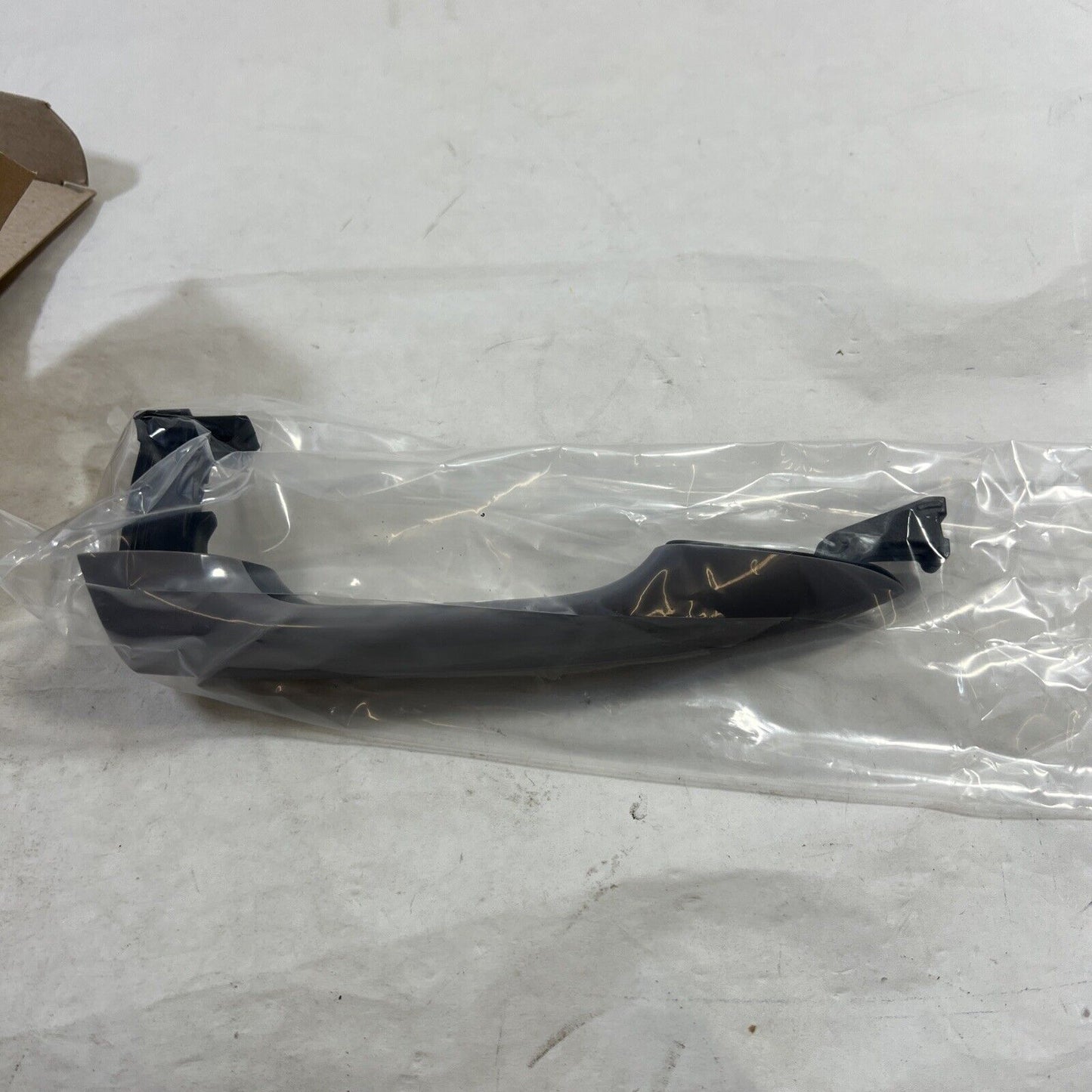 Genuine OEM Hyundai Elantra Right Side Outer Exterior Door Handle 826613X000