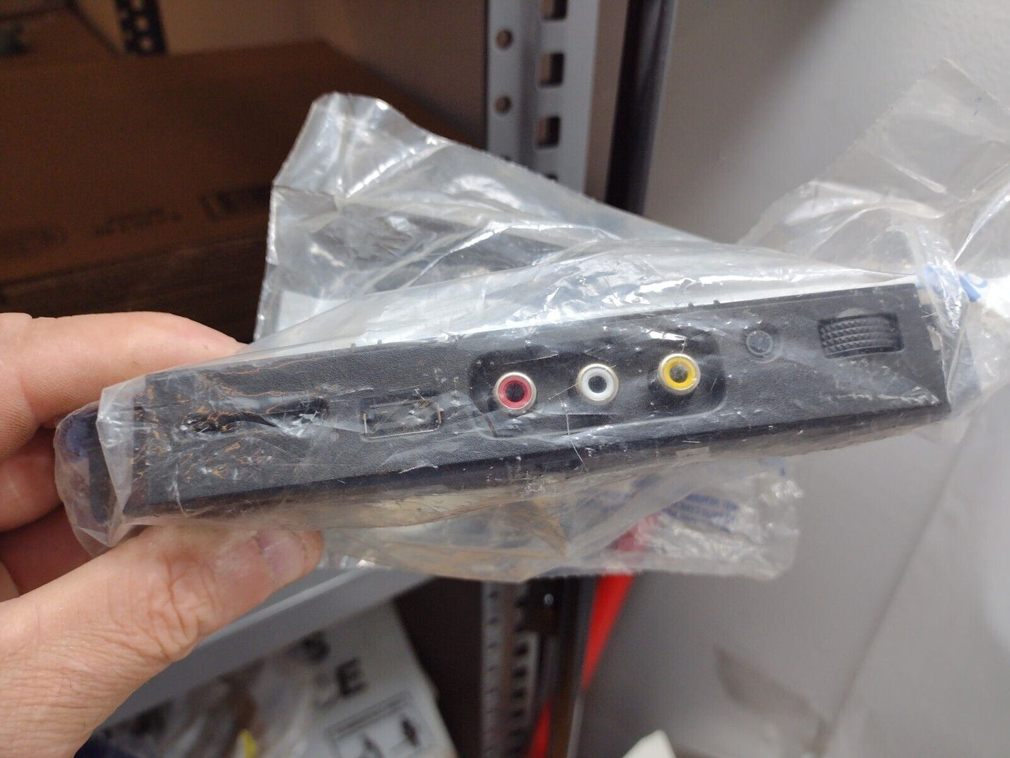 Genuine OEM GM Yukon Audio Player and USB Receptacle 2014-2020 23249910