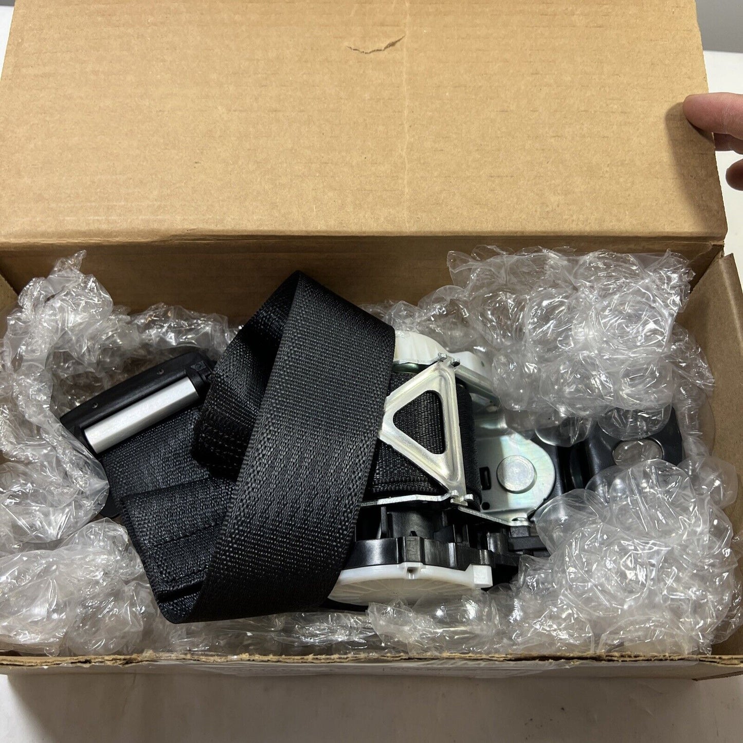 Genuine OEM Mopar Grand Cherokee WK Center Seat Belt 2019-2022 6JW84DX9AA