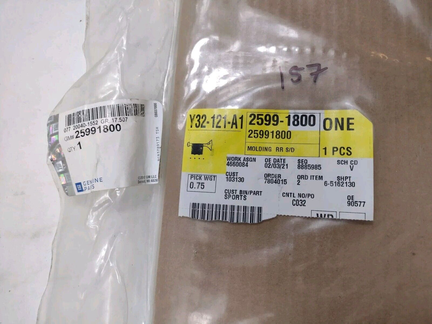 Genuine OEM GM Chevrolet Tahoe Rear Left Driver Side Door Molding 07-09 25991800