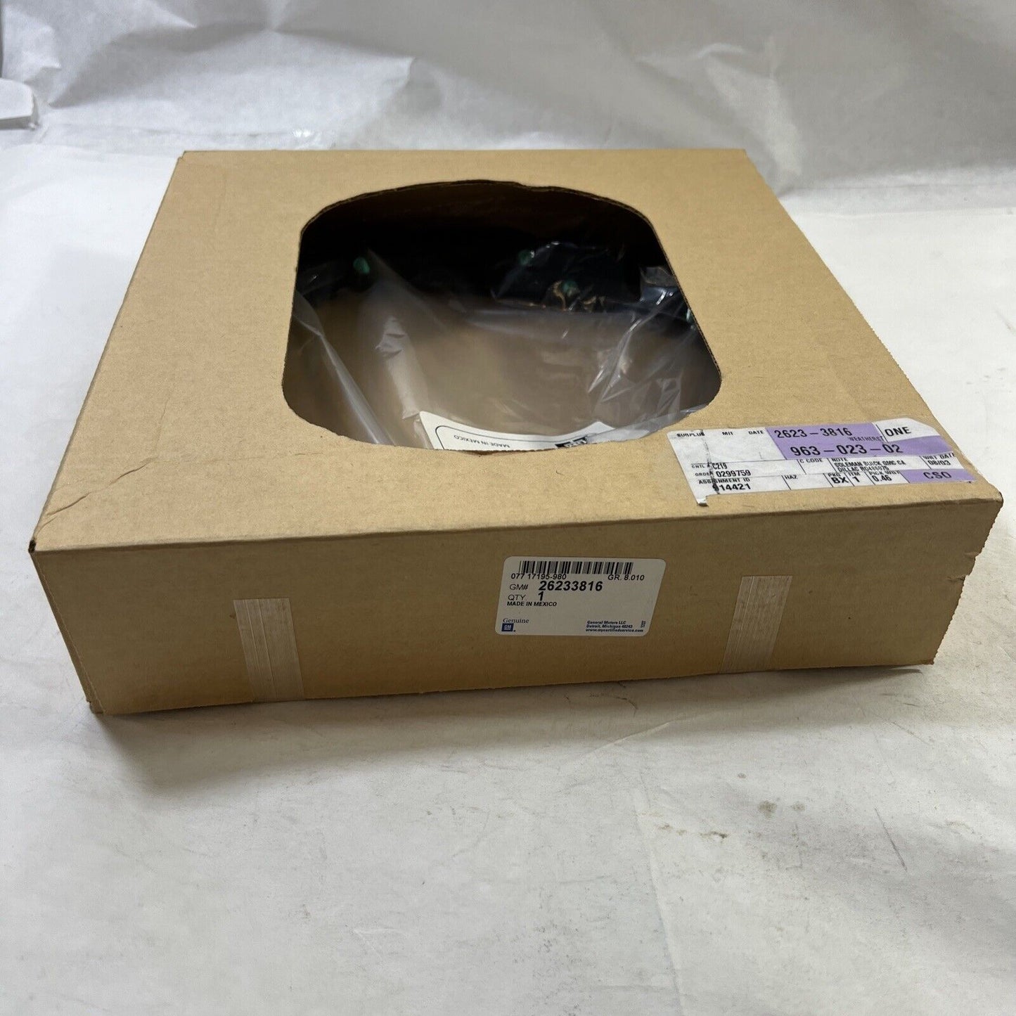 Genuine OEM GM LaCrosse Hood Front Weatherstrip 2017-2019 26233816