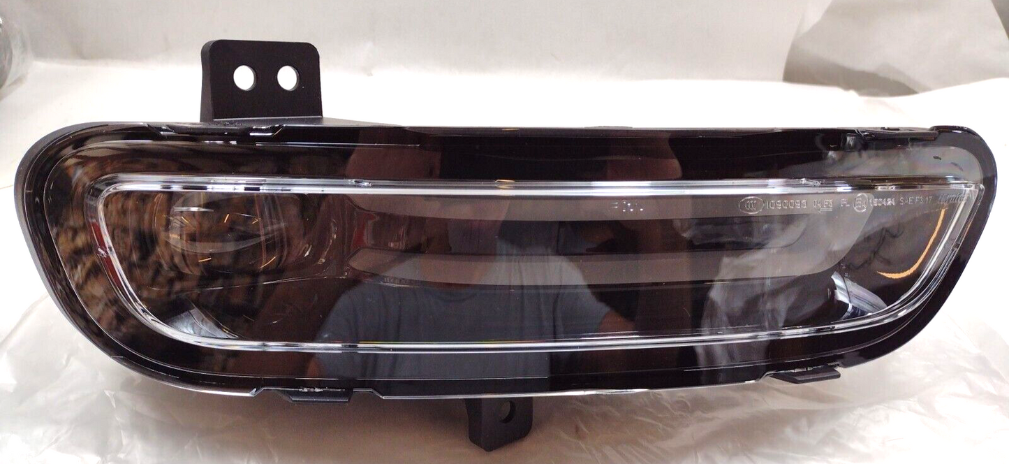 Genuine OEM Mopar Jeep Grand Cherokee Fog Lamp Passenger RH 2017-2022 68273052AC