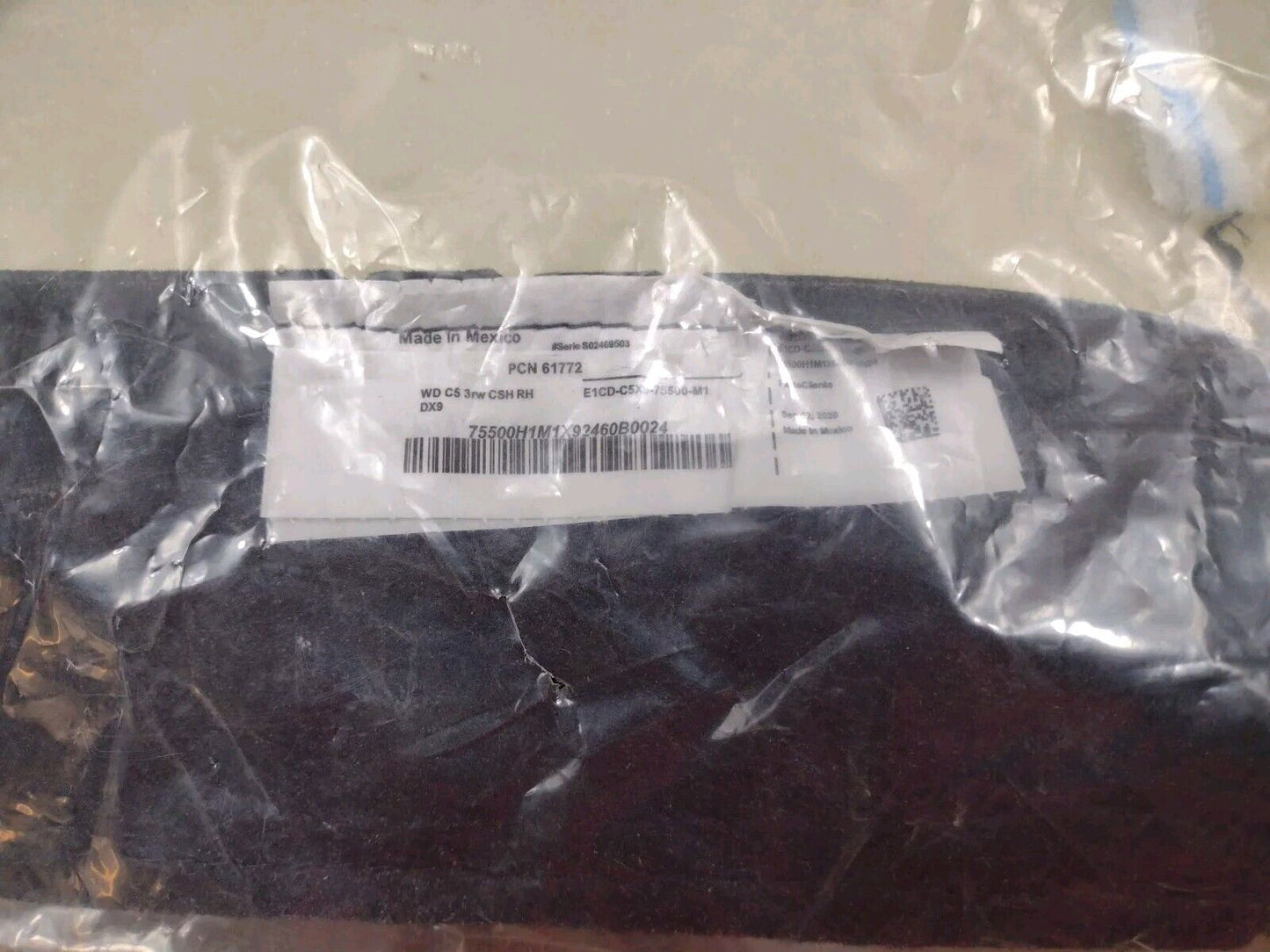 Genuine OEM Mopar Dodge Durango Rear Seat Cushion Cover Right 7FD82DX9AA