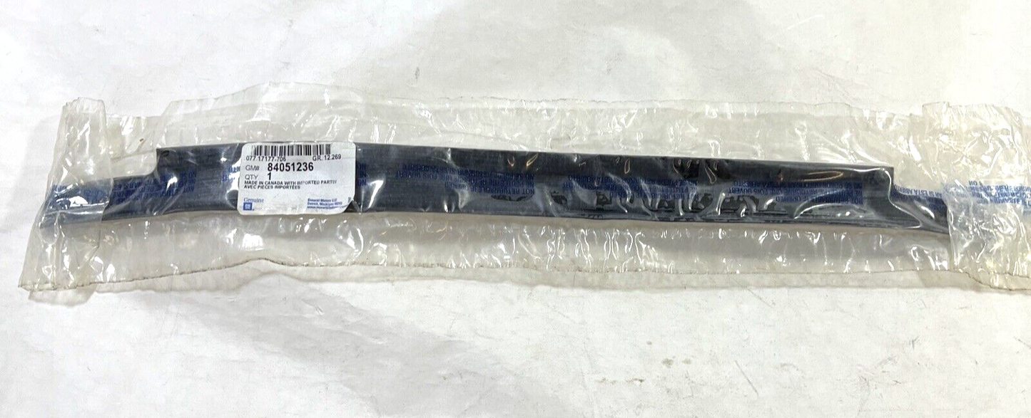 Genuine OEM GM Tailgate Upper Door Wreatherstrip 84051236