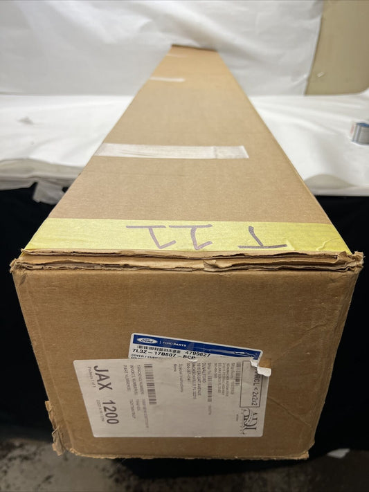 New OEM Genuine Ford Rear Bumper Top Step Pad Cover 7L3Z17B807BCP