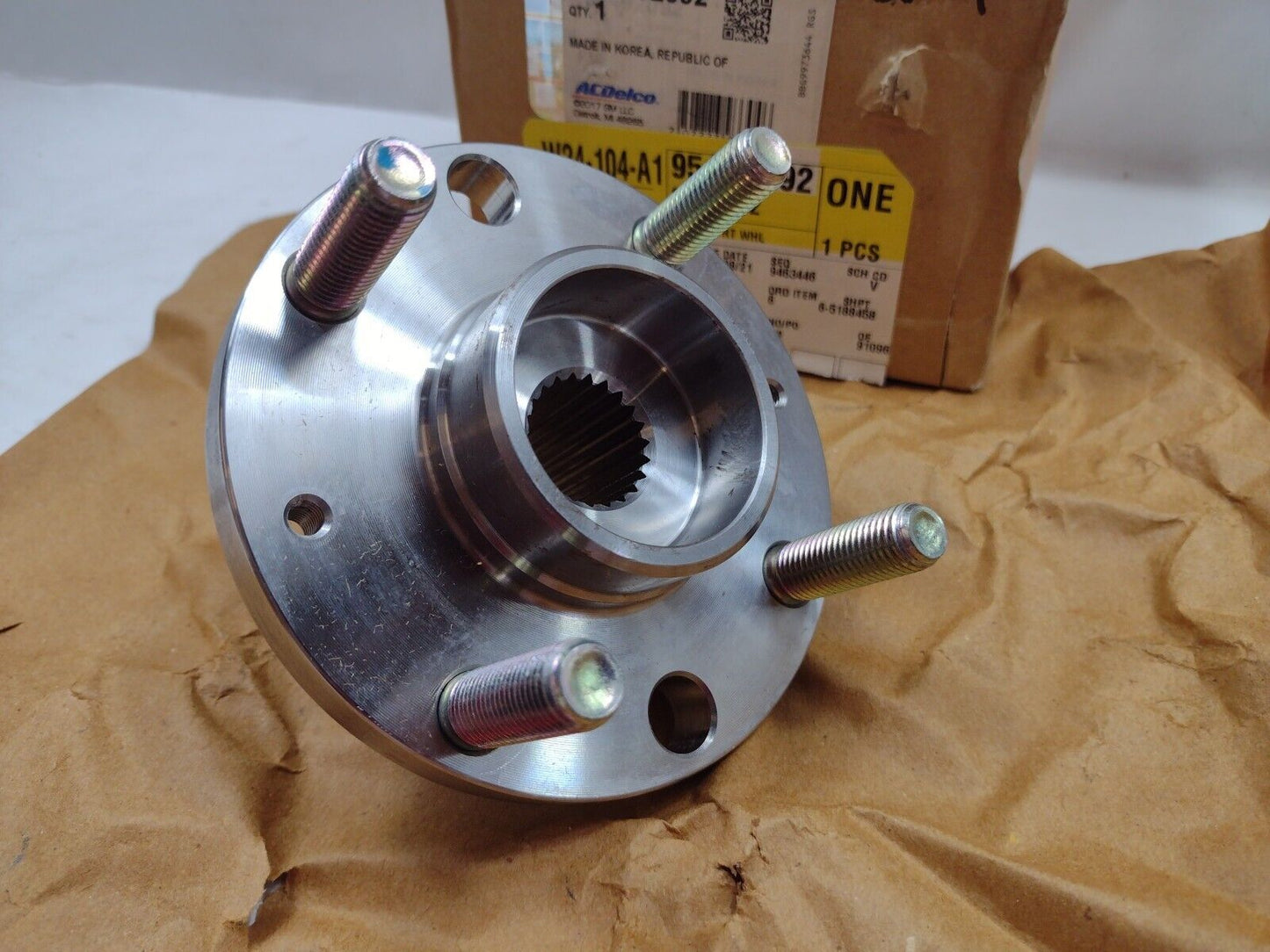 Genuine OEM GM Chevrolet Spark Wheel Hub 2004-2015 95492092 ACDelco FW325