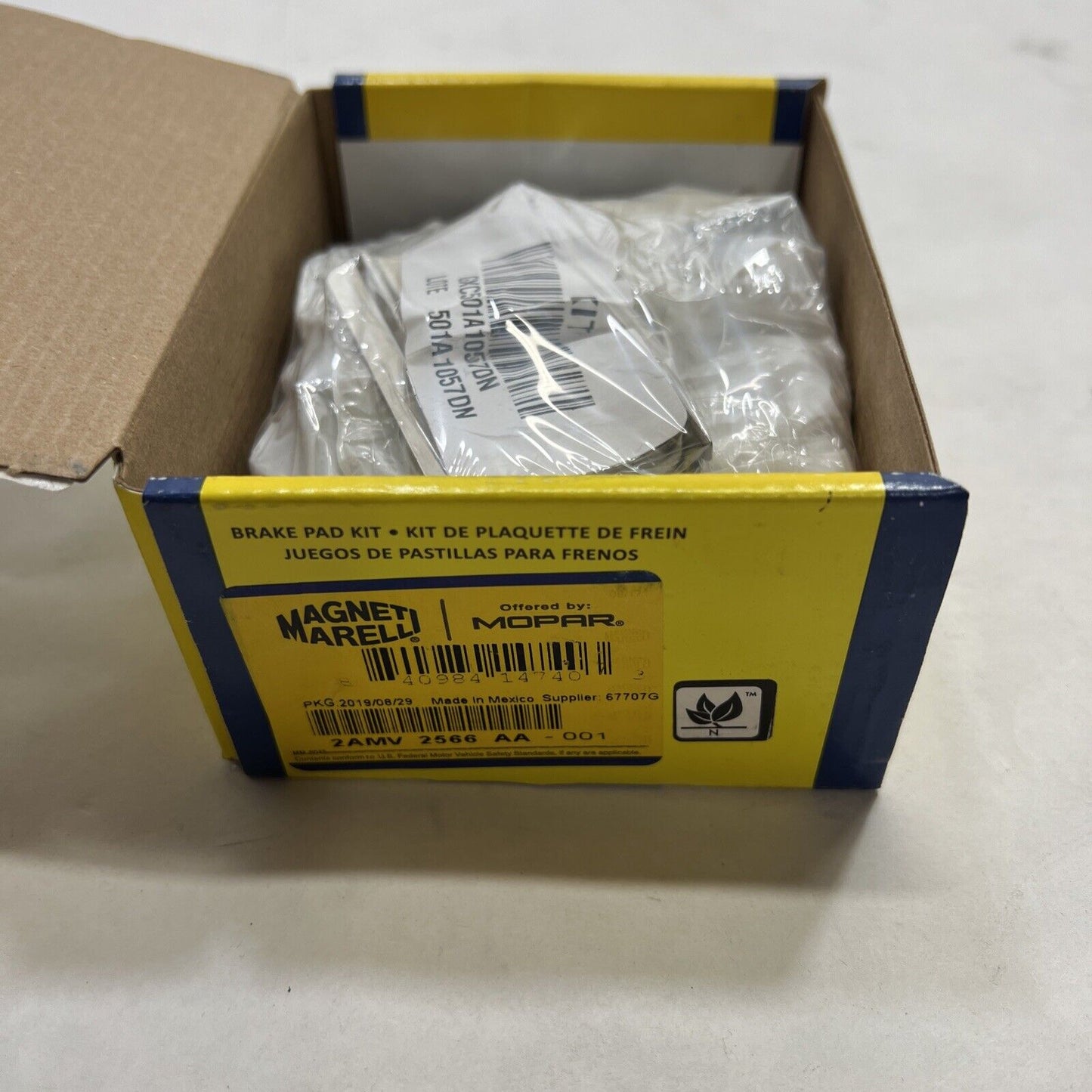 New OEM Magneti Marelli Offered By Mopar 2AMV2566AA Kit Disc Brake Pad