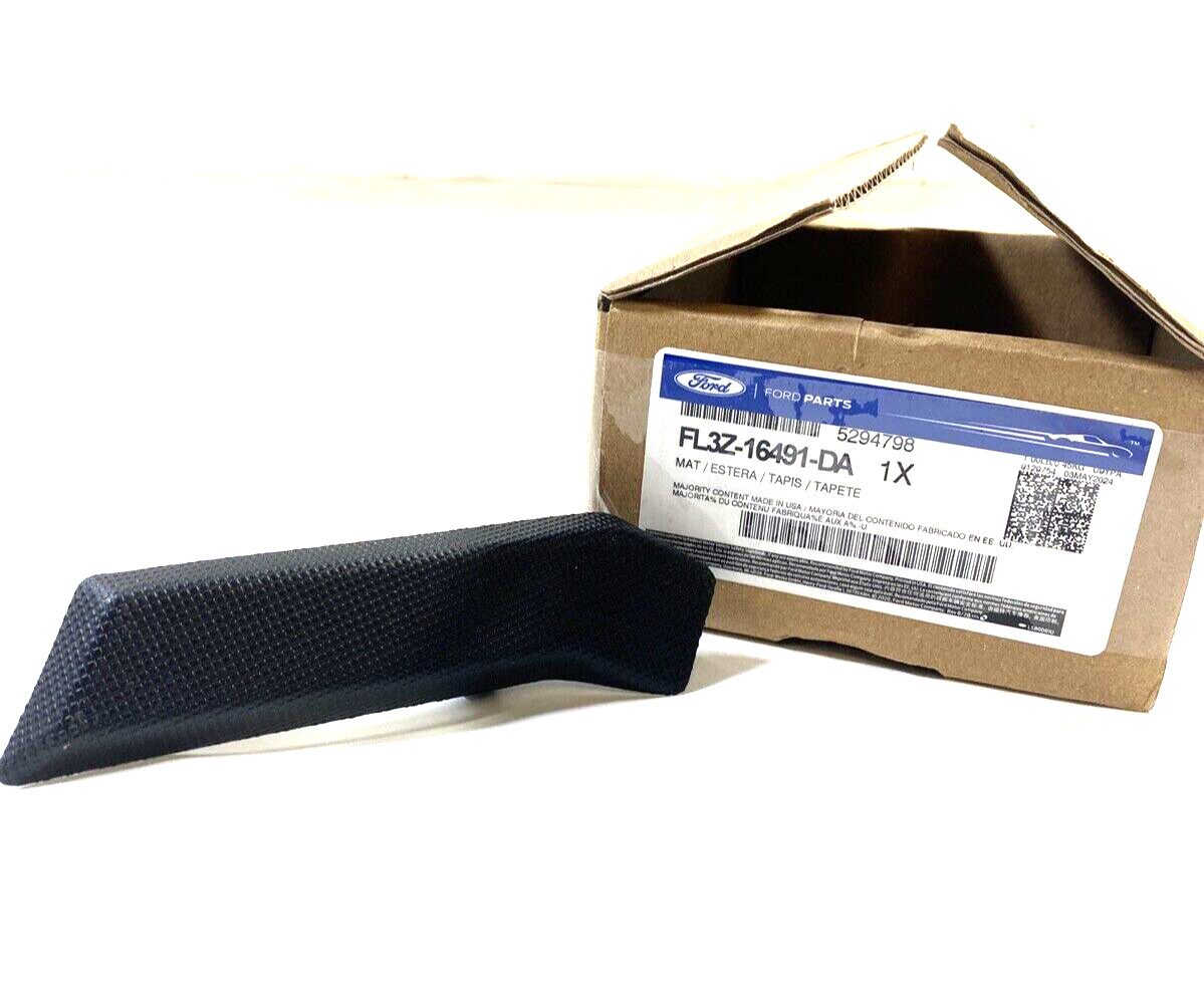 New Genuine Ford F-150 Running Board Step Mat Left OE FL3Z16491DA