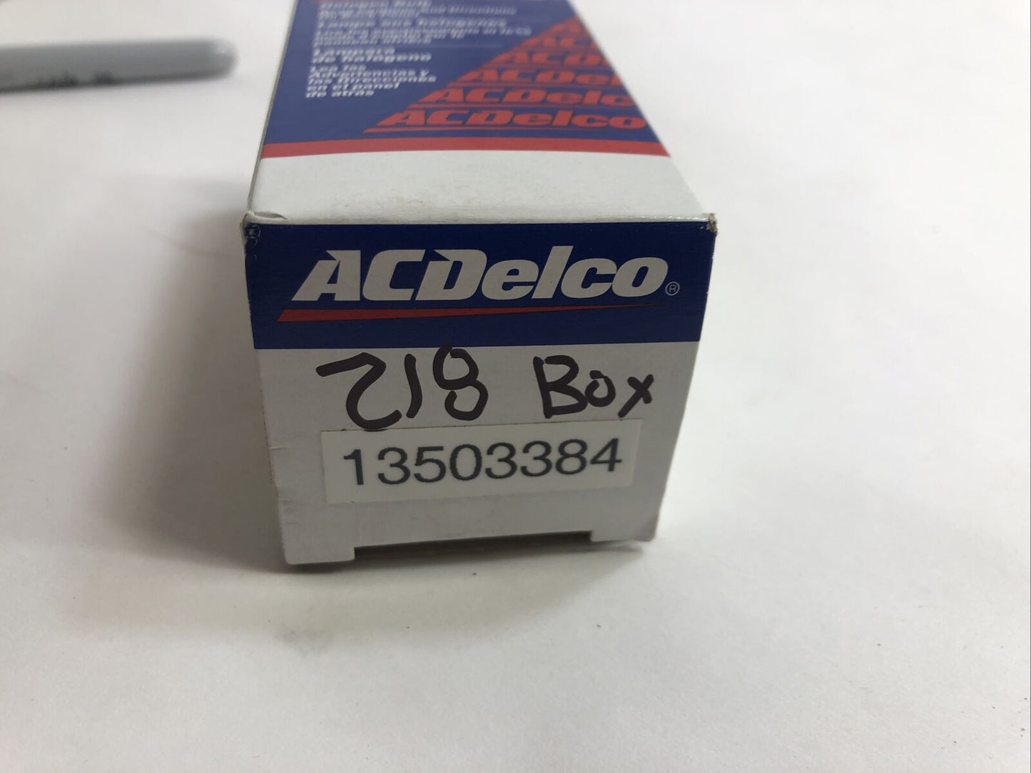 New OEM Genuine GM ACDelco Chevrolet GMC 2007-2017 Headlamp Bulb 13503384