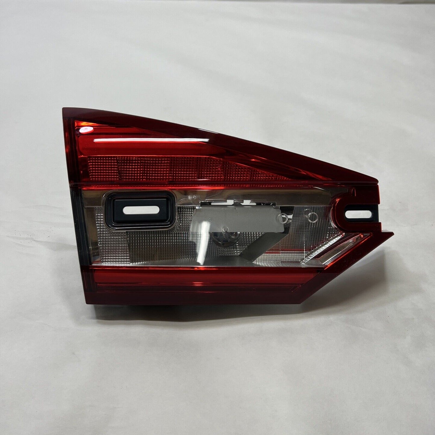 New OEM Genuine Ford Fusion 2017-2018 Backup Lamp Assembly HS7Z13405A