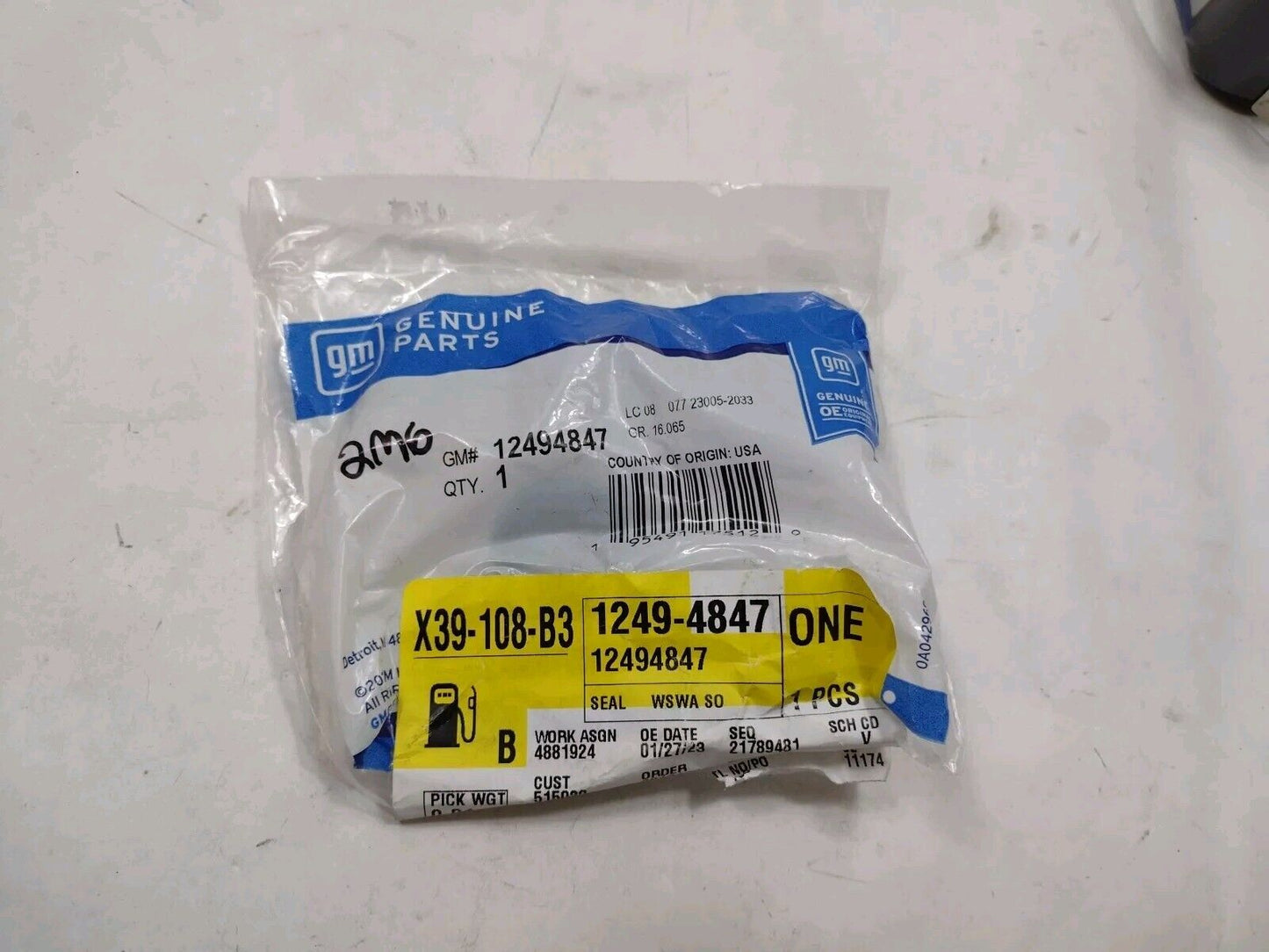 Genuine OEM GM Seal 12494847